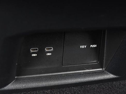 Used 2023 Volkswagen Atlas Cross Sport SE w/ Panoramic Sunroof Package AWD/4WD image 24