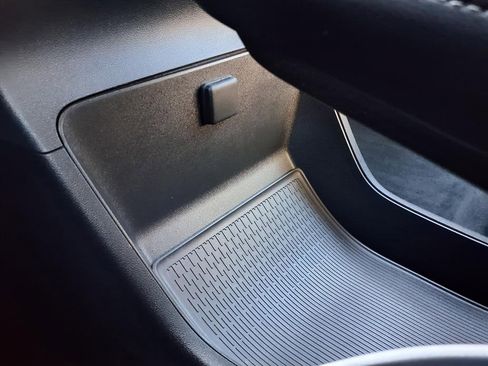 Used 2025 Buick Enclave Preferred image 14