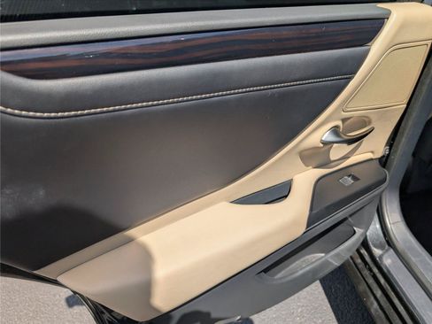 Used 2021 Lexus ES 350 w/ Premium Package FWD image 36