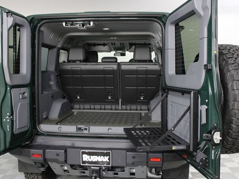 Used 2025 INEOS Grenadier Station Wagon AWD/4WD image 19