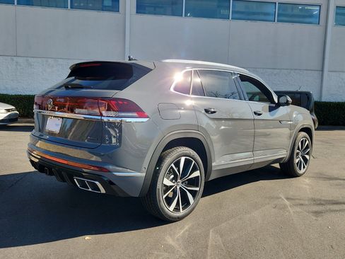 New 2026 Volkswagen Atlas Cross Sport SEL Premium R-Line image 5