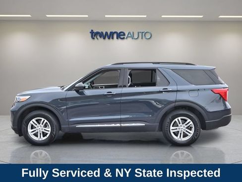 Used 2023 Ford Explorer XLT w/ Equipment Group 202A AWD/4WD image 2