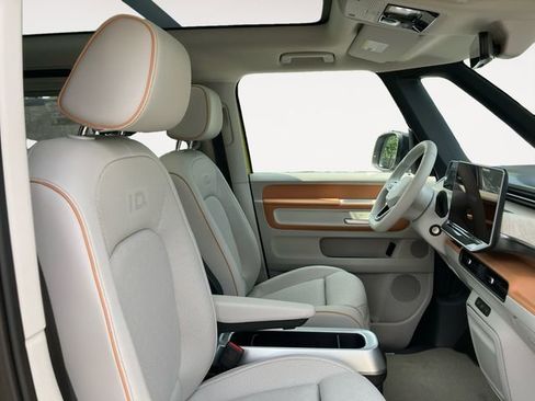 New 2025 Volkswagen ID. Buzz 1st Edition image 15