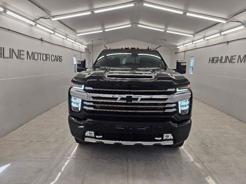 Used 2023 Chevrolet Silverado 3500 High Country w/ Z71 Off-Road Package AWD/4WD image 2