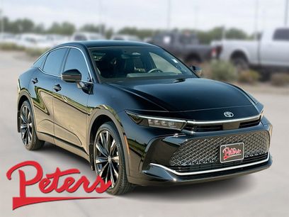 Used 2025 Toyota Crown Platinum