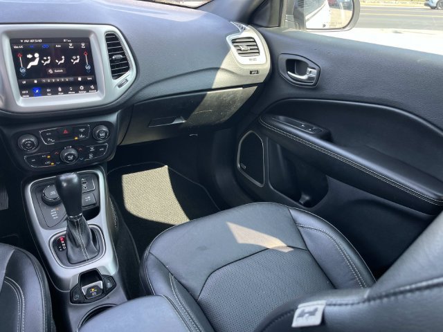 Used 2021 Jeep Compass Latitude w/ Sun and Sound Group AWD/4WD image 14
