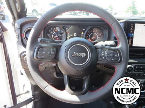 Used 2024 Jeep Wrangler Unlimited Rubicon w/ Technology Group AWD/4WD image 34