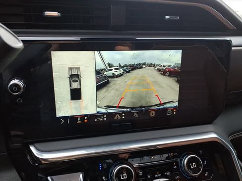 Used 2025 GMC Sierra 2500 Denali Ultimate image 25