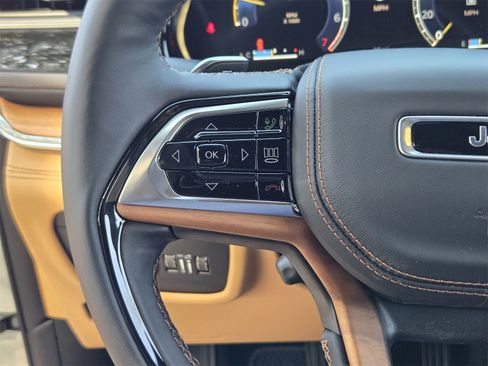 New 2025 Jeep Grand Cherokee L Summit image 27