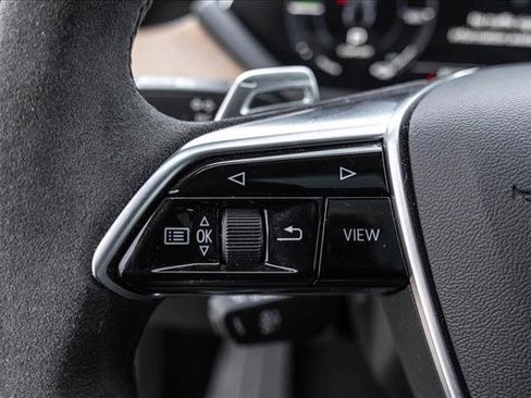 Used 2023 Audi e-tron GT Premium Plus image 14