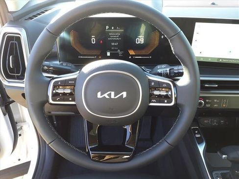 New 2025 Kia Sorento S AWD/4WD image 13