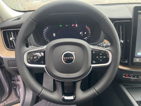 New 2026 Volvo XC60 B5 Core w/ Climate Package image 18