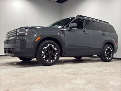 Used 2025 Hyundai Santa Fe SEL image 4