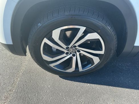 Certified 2022 Volkswagen Atlas SEL image 31