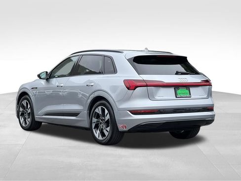 Used 2022 Audi e-tron Premium AWD/4WD image 3