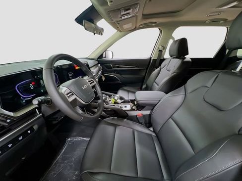 New 2025 Kia Telluride S image 22