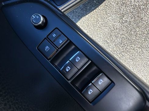 Used 2018 Toyota Highlander Limited Platinum image 22