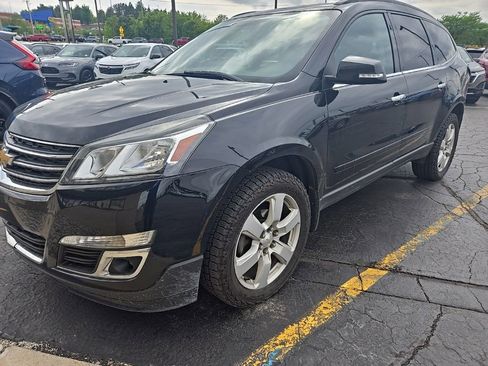 Used 2016 Chevrolet Traverse LT w/ Style and Technology Package AWD/4WD image 1