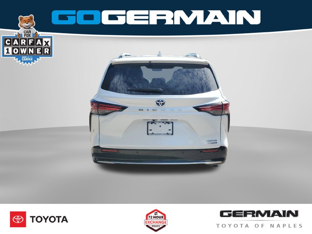 Used 2024 Toyota Sienna Limited FWD image 10
