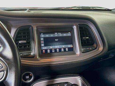Used 2023 Dodge Challenger SXT image 18