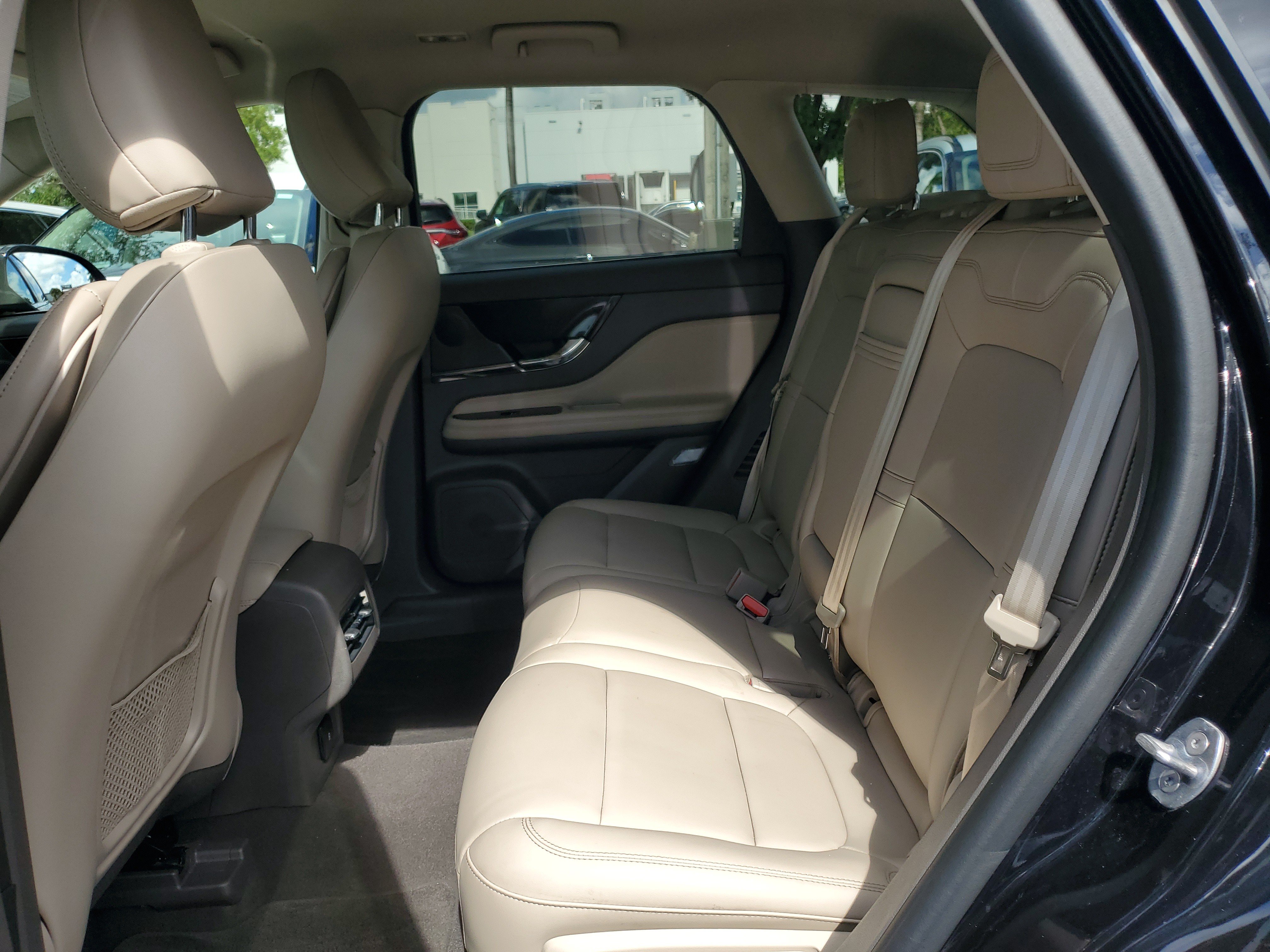 Used 2024 Lincoln Corsair FWD image 10