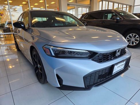 Certified 2025 Honda Civic Sport image 3