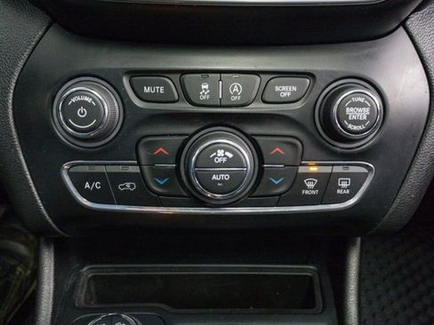 Certified 2021 Jeep Cherokee Trailhawk w/ Sun, Sound & Nav Group image 16