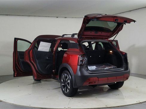 New 2026 Nissan Kicks SV w/ Charging Package image 11