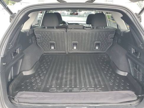 Certified 2025 Subaru Outback Premium AWD/4WD image 8