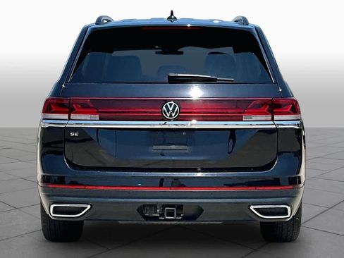 Used 2024 Volkswagen Atlas SE FWD image 5