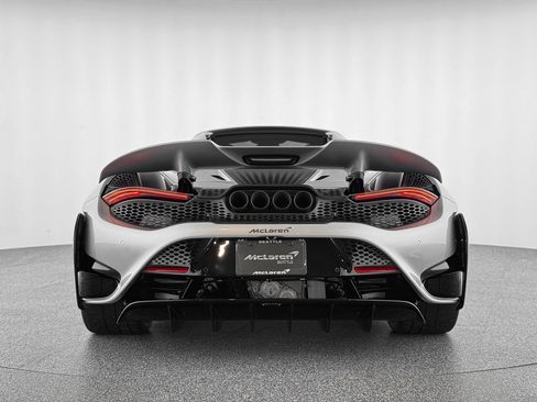 Used 2022 McLaren 765LT image 5