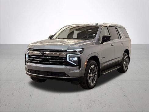 Used 2026 Chevrolet Tahoe LT w/ Comfort Package AWD/4WD image 2