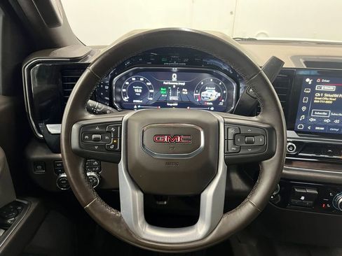 Used 2024 GMC Sierra 1500 SLT image 14