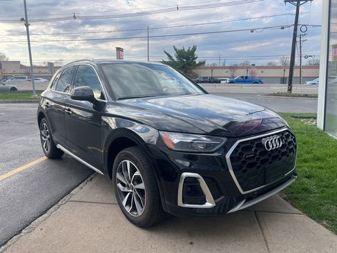 Used 2023 Audi Q5 2.0T Premium Plus w/ Premium Plus Package image 3