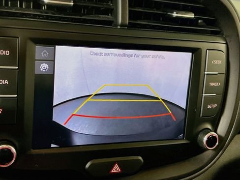 Used 2022 Kia Soul LX w/ Technology Package FWD image 13