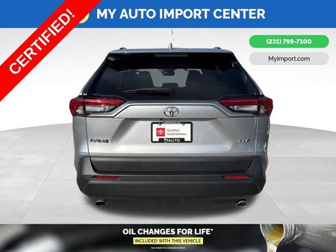 Used 2024 Toyota RAV4 XLE Premium image 6