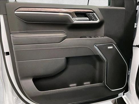 Used 2026 Chevrolet Silverado 1500 LTZ w/ LTZ Convenience Package II RWD image 18