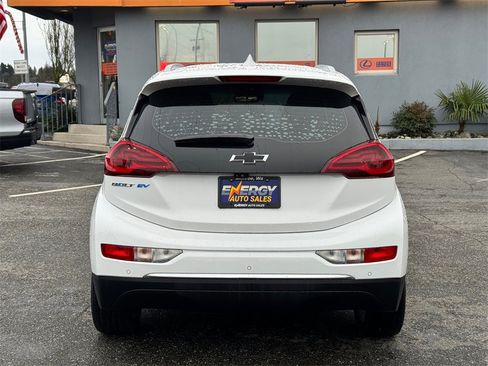 Used 2019 Chevrolet Bolt Premier w/ Infotainment Package image 6