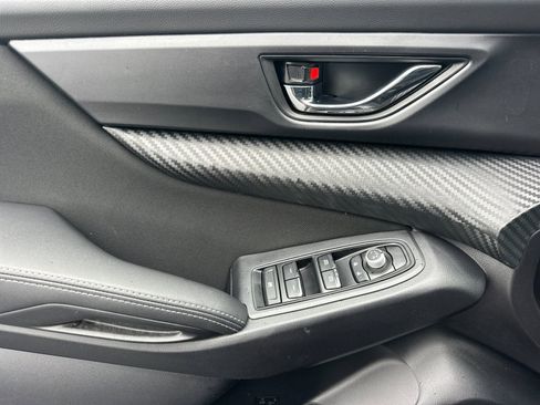 Used 2024 Subaru Ascent Premium w/ Convenience Package image 11