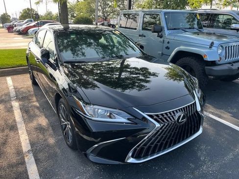 Used 2022 Lexus ES 350 w/ Premium Package FWD image 2
