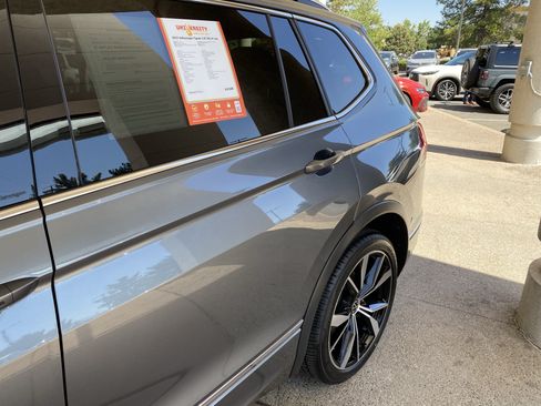 Certified 2023 Volkswagen Tiguan SEL R-Line AWD/4WD image 60
