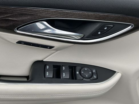 Used 2022 Buick Envision Avenir w/ Technology Package II image 20