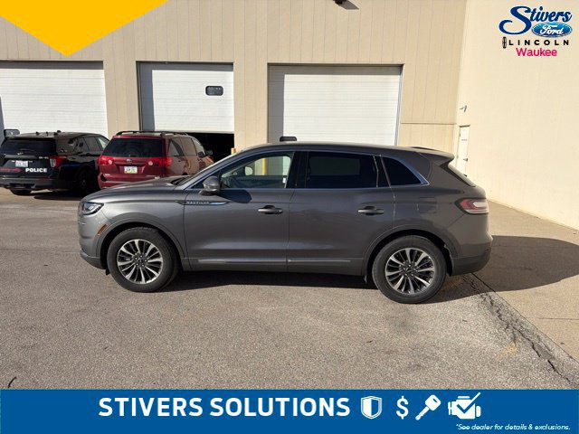 Used 2023 Lincoln Nautilus FWD w/ Premium Package image 10
