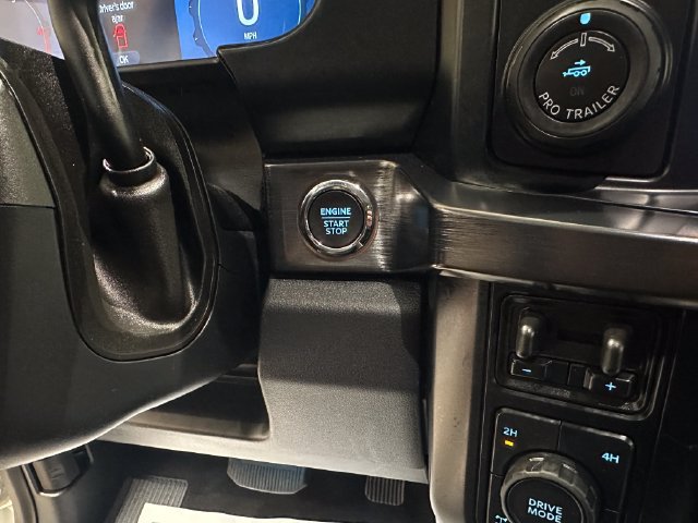 Certified 2024 Ford F250 Lariat w/ Lariat Ultimate Package AWD/4WD image 18