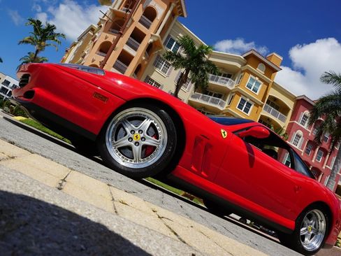 Used 2001 Ferrari 550 Maranello Coupe RWD image 57