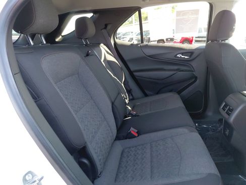 Used 2024 Chevrolet Equinox LT AWD/4WD image 28