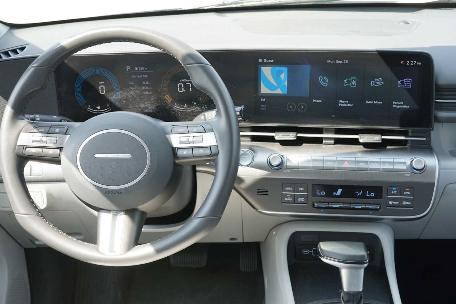 Used 2025 Hyundai Kona SEL AWD/4WD image 22