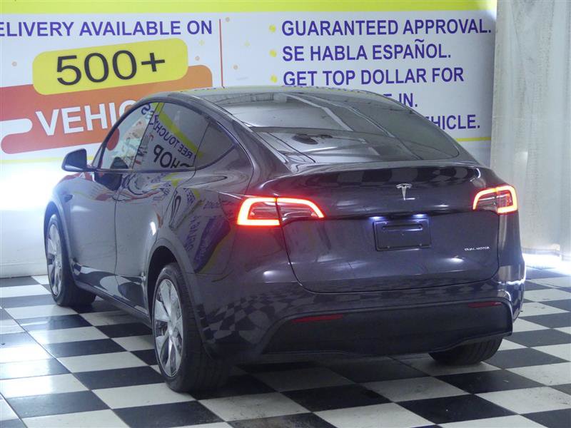 Used 2024 Tesla Model Y Long Range AWD/4WD image 4