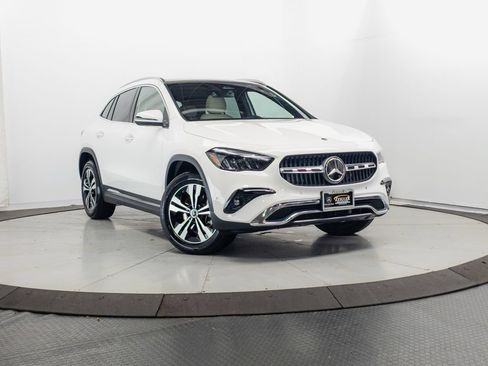 Certified 2026 Mercedes-Benz GLA 250 4MATIC image 1