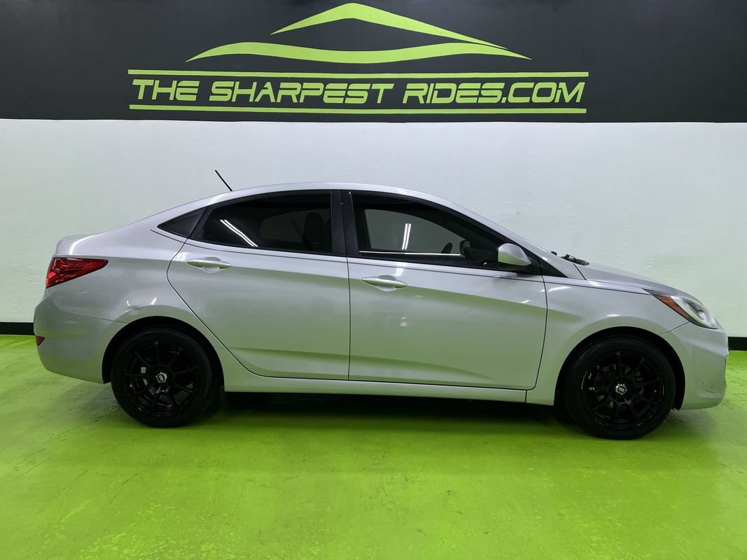 Used 2014 Hyundai Accent GLS FWD image 11